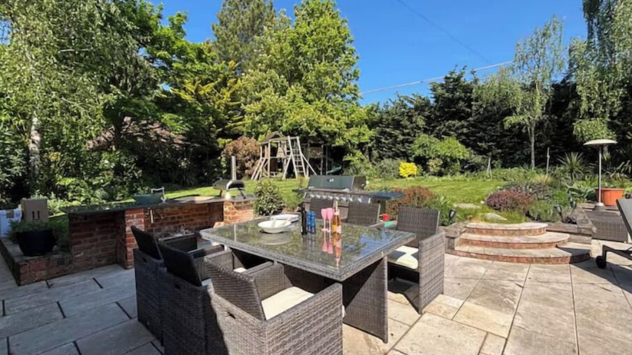 Photo of Patio Balcony in Sheldwich