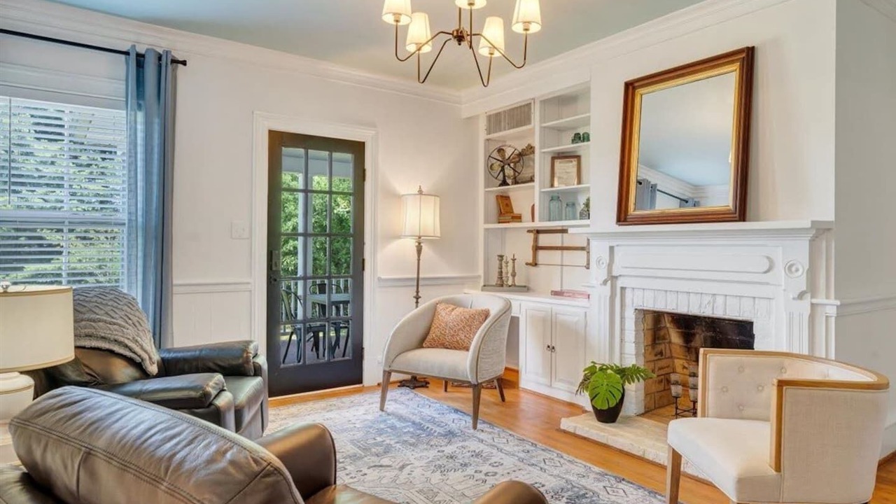 Photo of Livingroom in Blairs