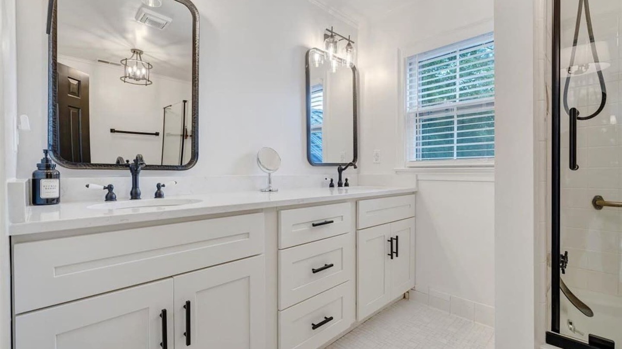 Photo of Bathroom in Blairs