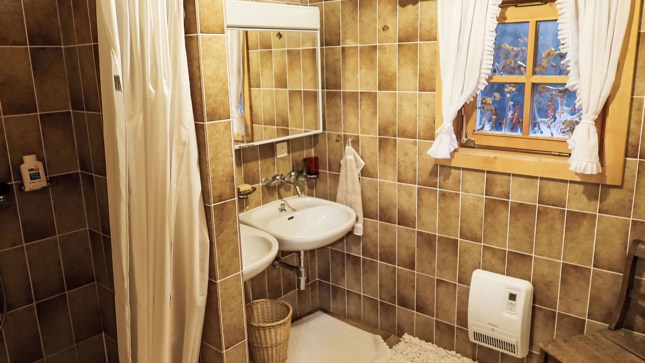 Photo of Bathroom in Riom-Parsonz