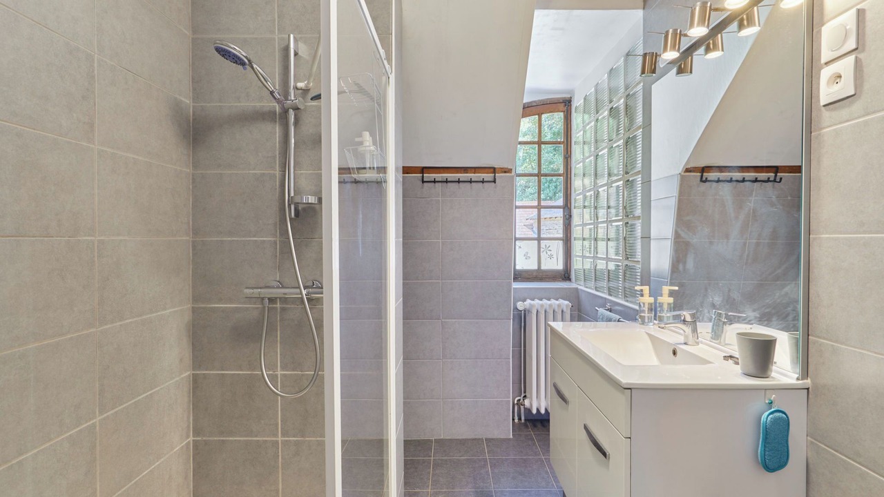 Photo of Bathroom in Bretteville-sur-Laize