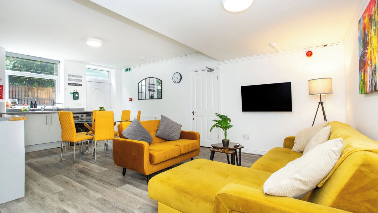 Photo of Livingroom in Wakefield