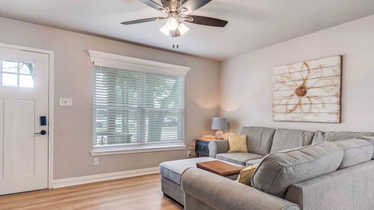 Photo of Livingroom in Roanoke