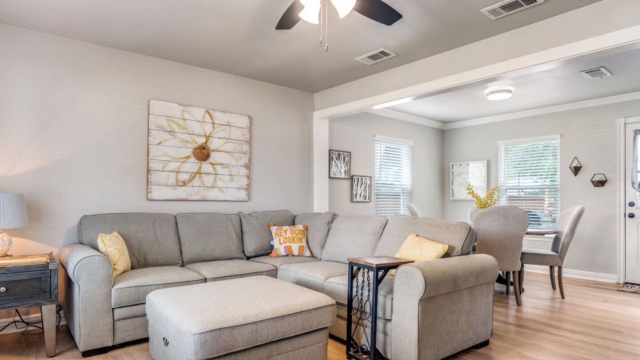 Photo of Livingroom in Roanoke