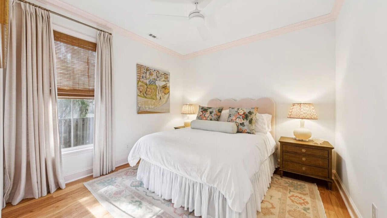 Photo of Bedroom in Northwest Quadrant