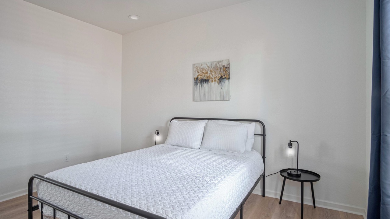 Photo of Bedroom in Arena District
