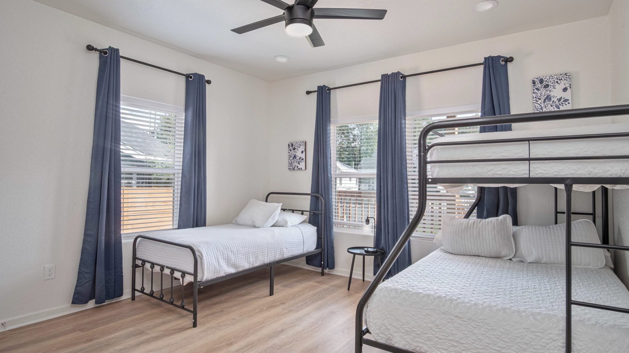 Photo of Bedroom in Arena District