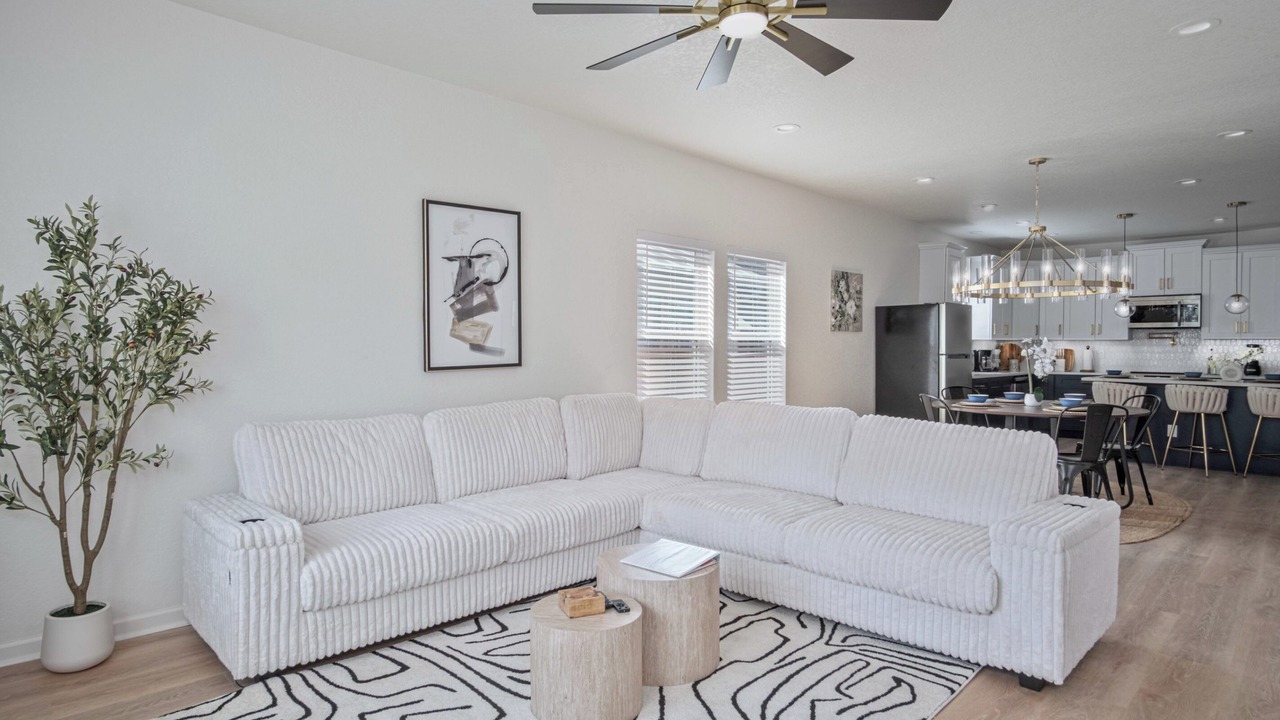 Photo of Livingroom in Arena District