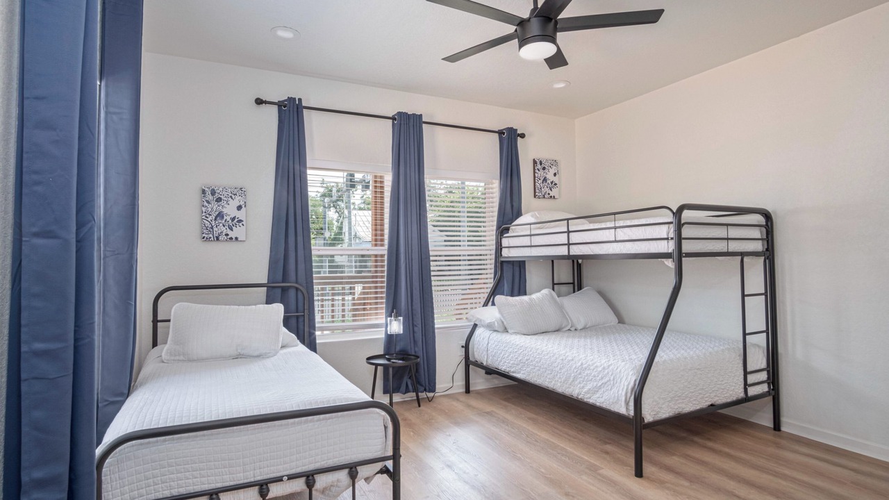Photo of Bedroom in Arena District