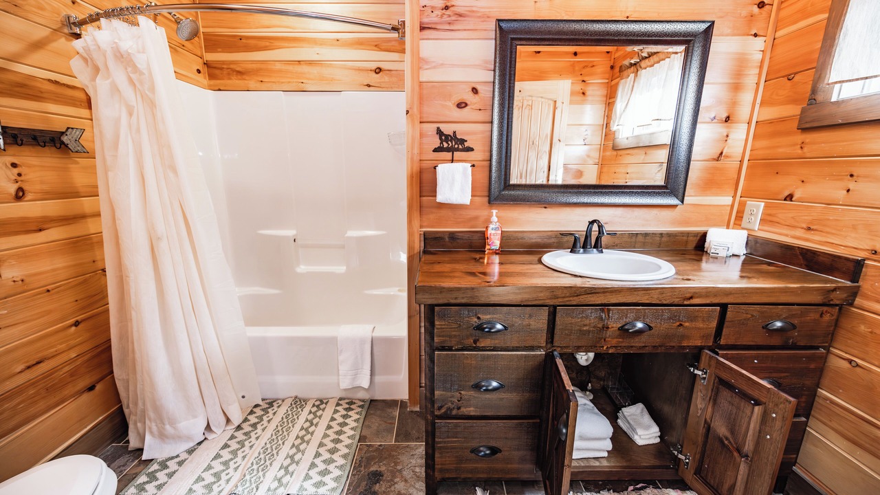 Photo of Bathroom in Blairsville