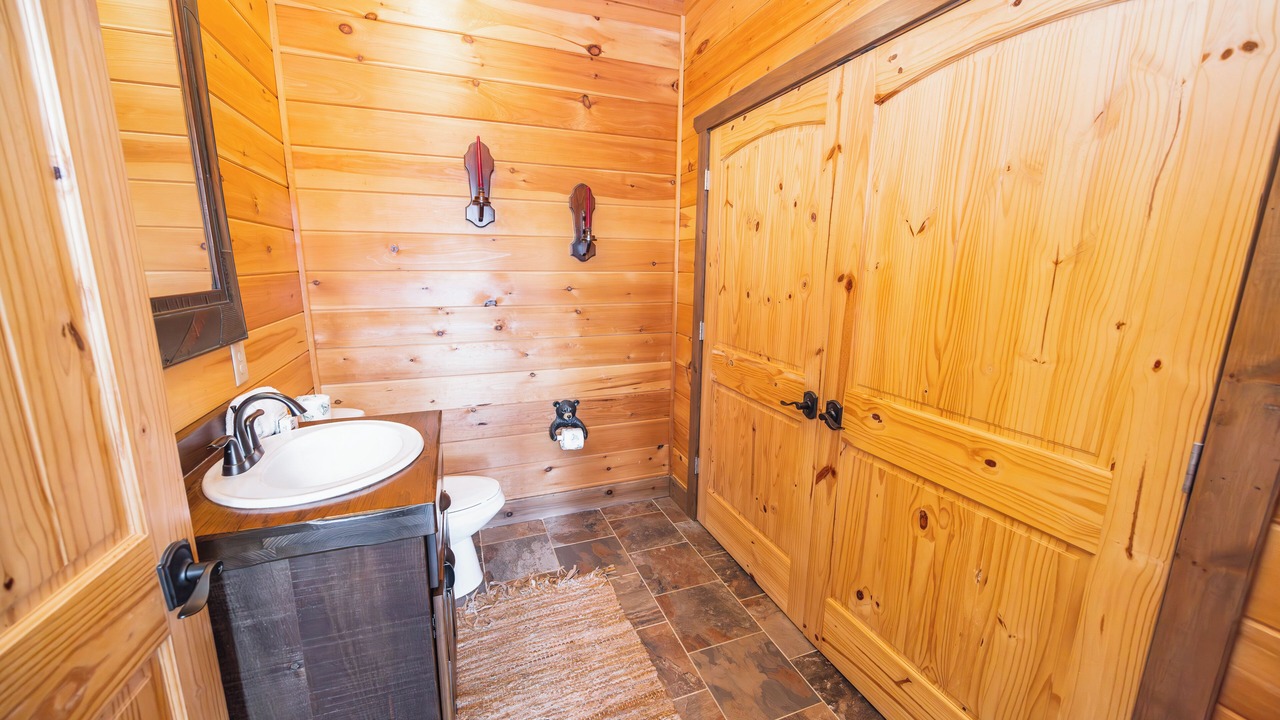 Photo of Bathroom in Blairsville