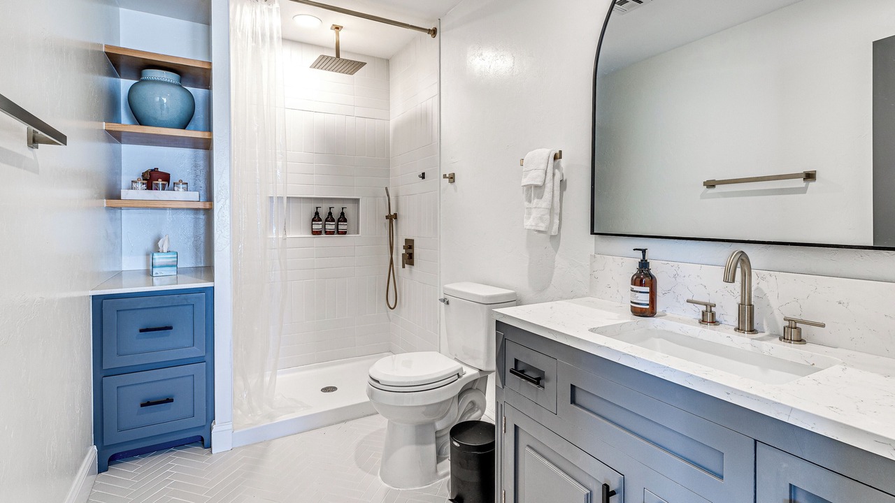 Photo of Bathroom in Central Oklahoma City
