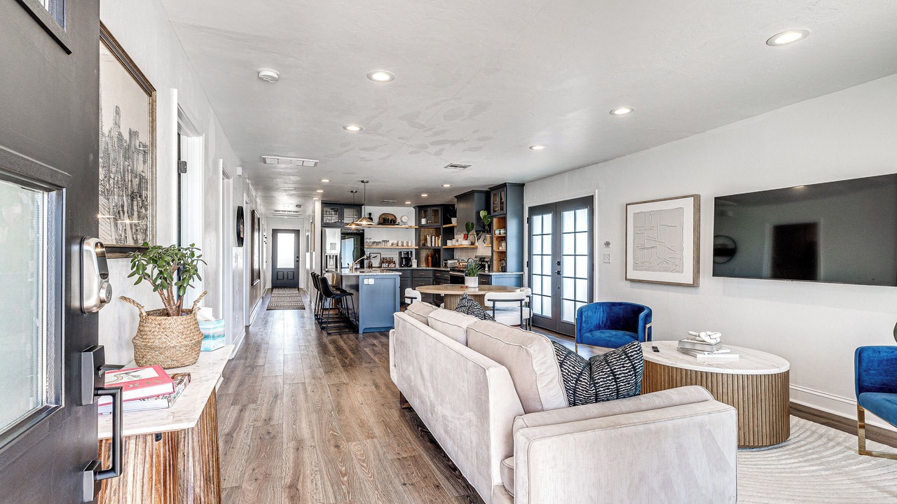 Photo of Livingroom in Central Oklahoma City