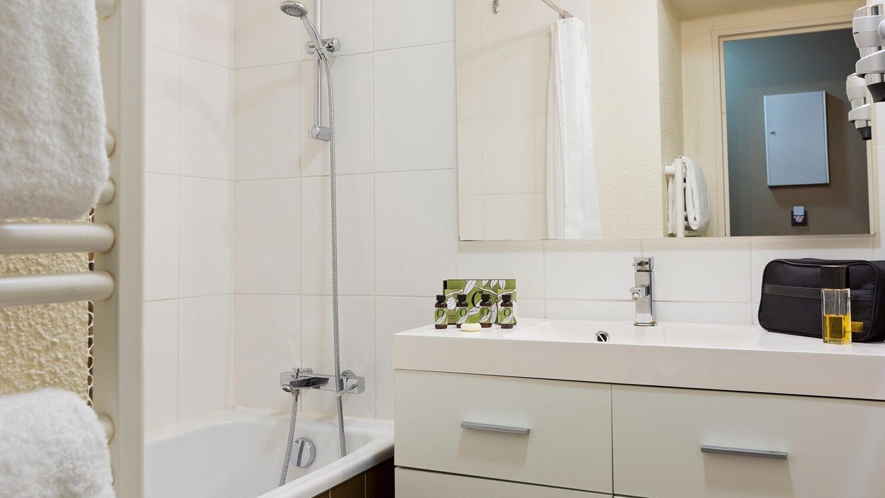 Photo of Bathroom in Ferney-Voltaire