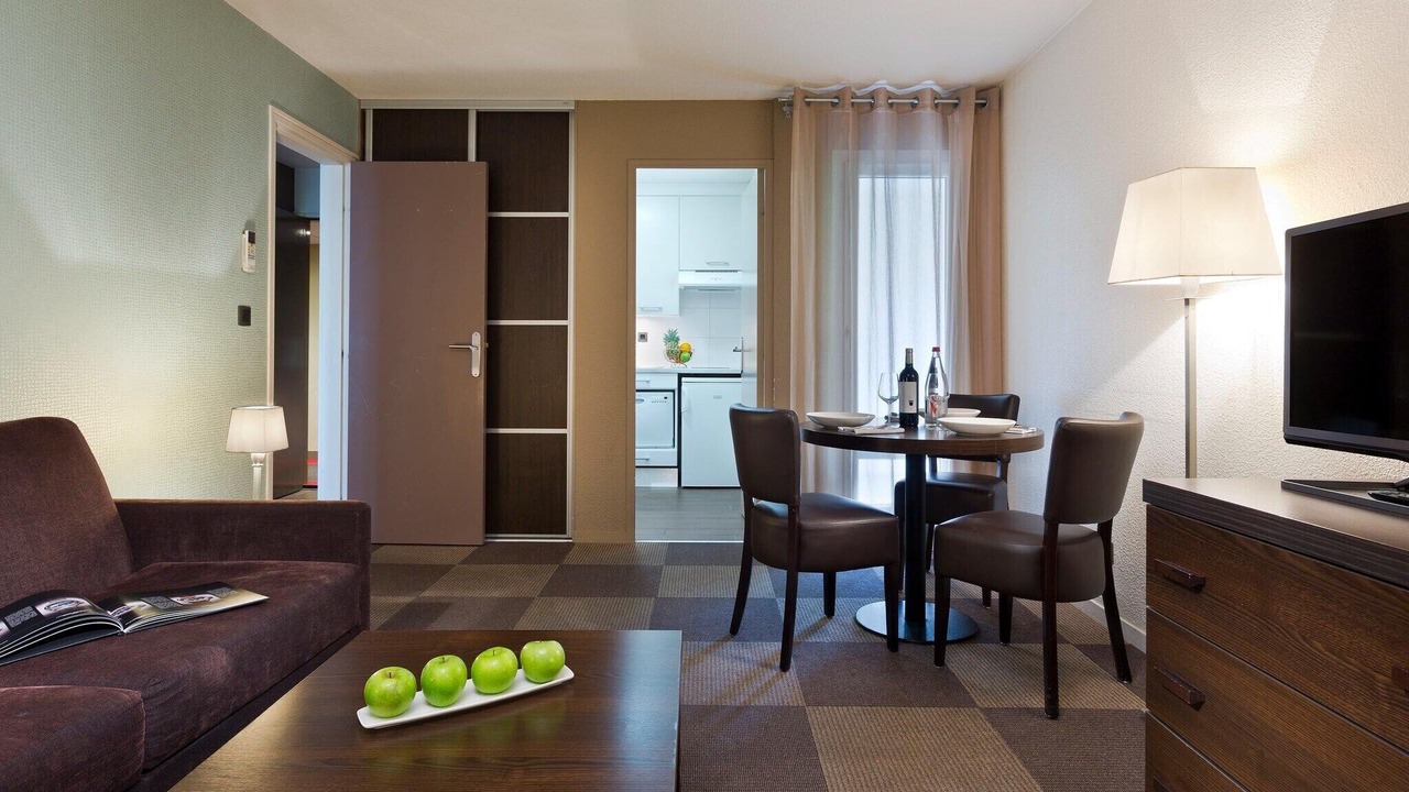 Photo of Livingroom in Ferney-Voltaire