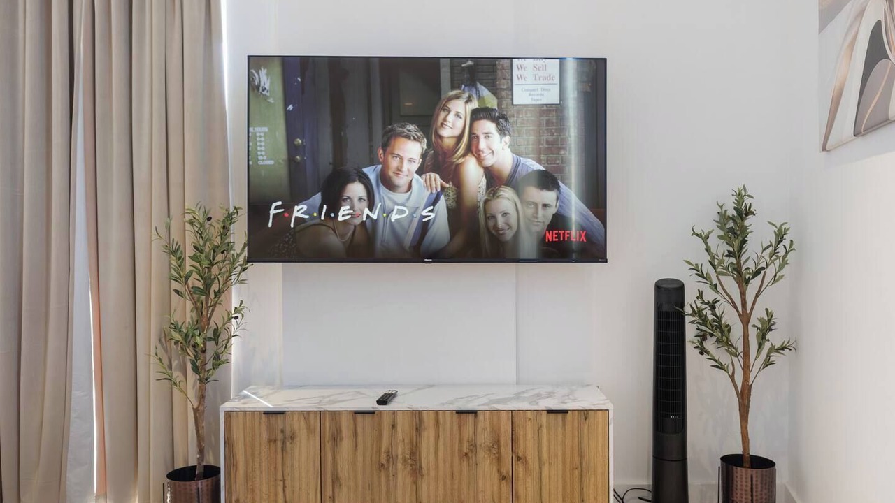 Photo of Others in Dudden Hill