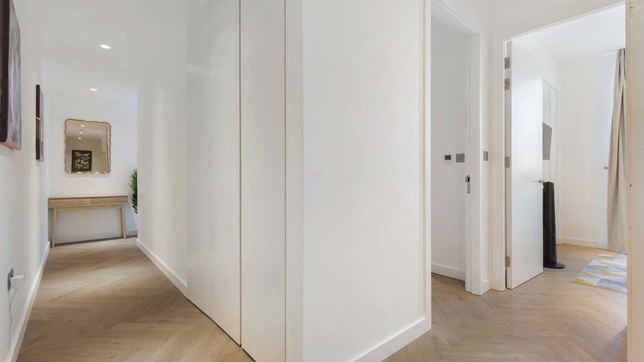 Photo of Others in Dudden Hill