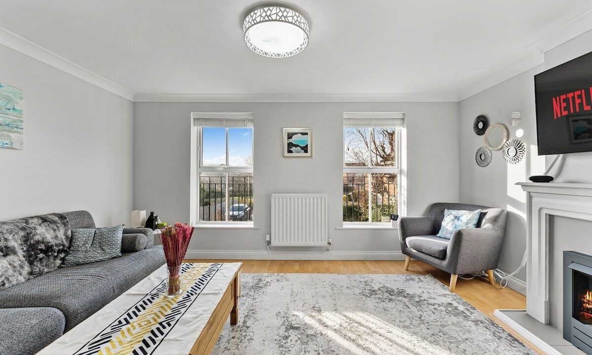 Photo of Livingroom in Alverthorpe