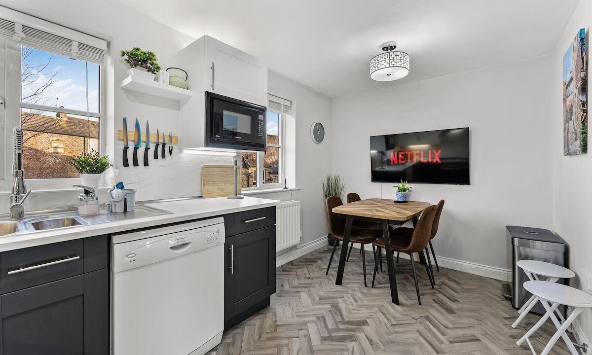 Photo of Kitchen in Alverthorpe