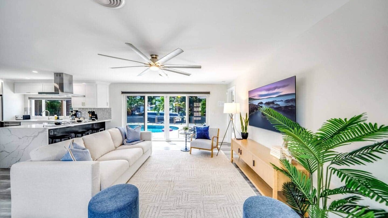 Photo of Livingroom in Garden Isles