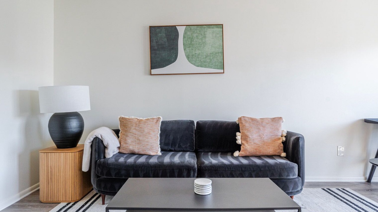 Photo of Livingroom in North Queen Anne