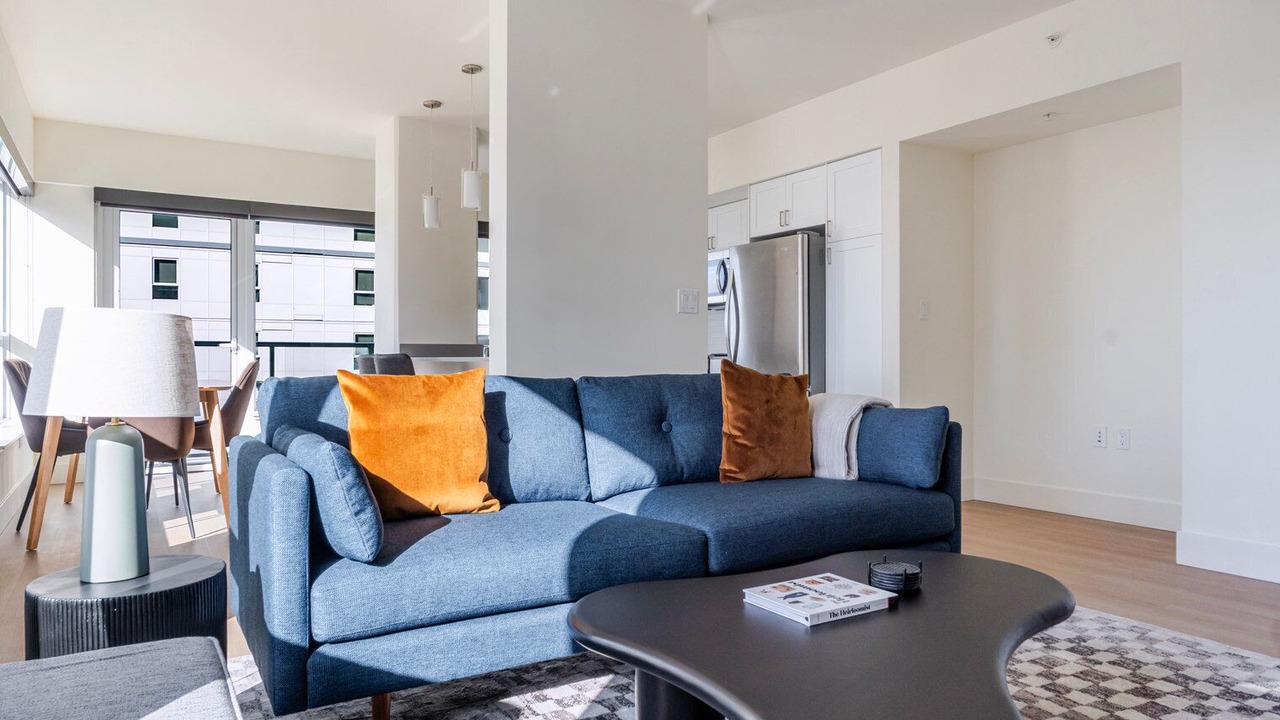 Photo of Livingroom in Northwest Bellevue