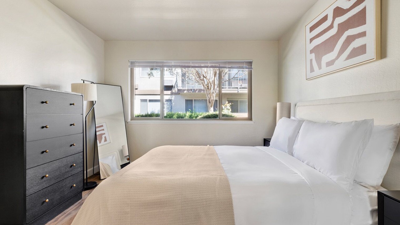 Photo of Bedroom in Mountain View