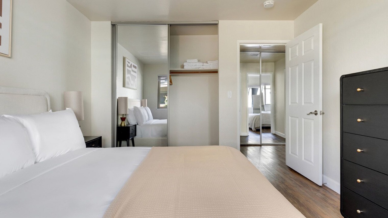 Photo of Bedroom in Mountain View