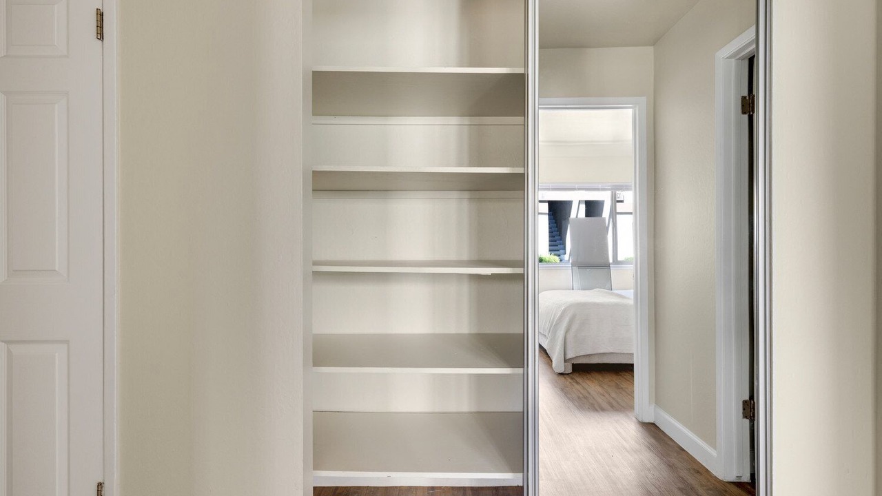 Photo of Bedroom in Mountain View