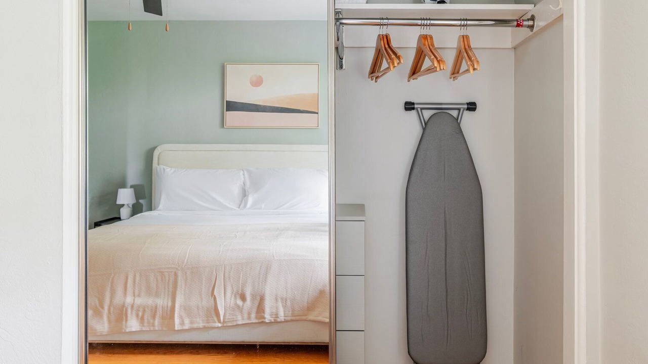 Photo of Bedroom in Downtown North