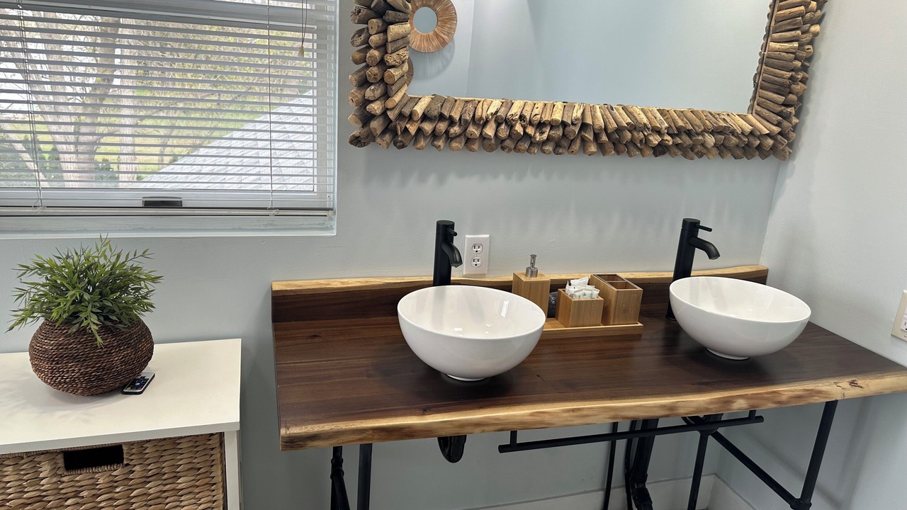 Photo of Bathroom in Blossvale