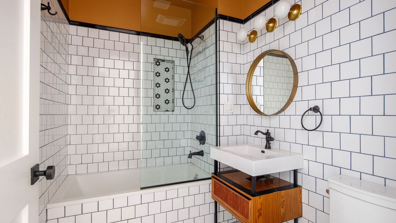 Photo of Bathroom in Williamsburg