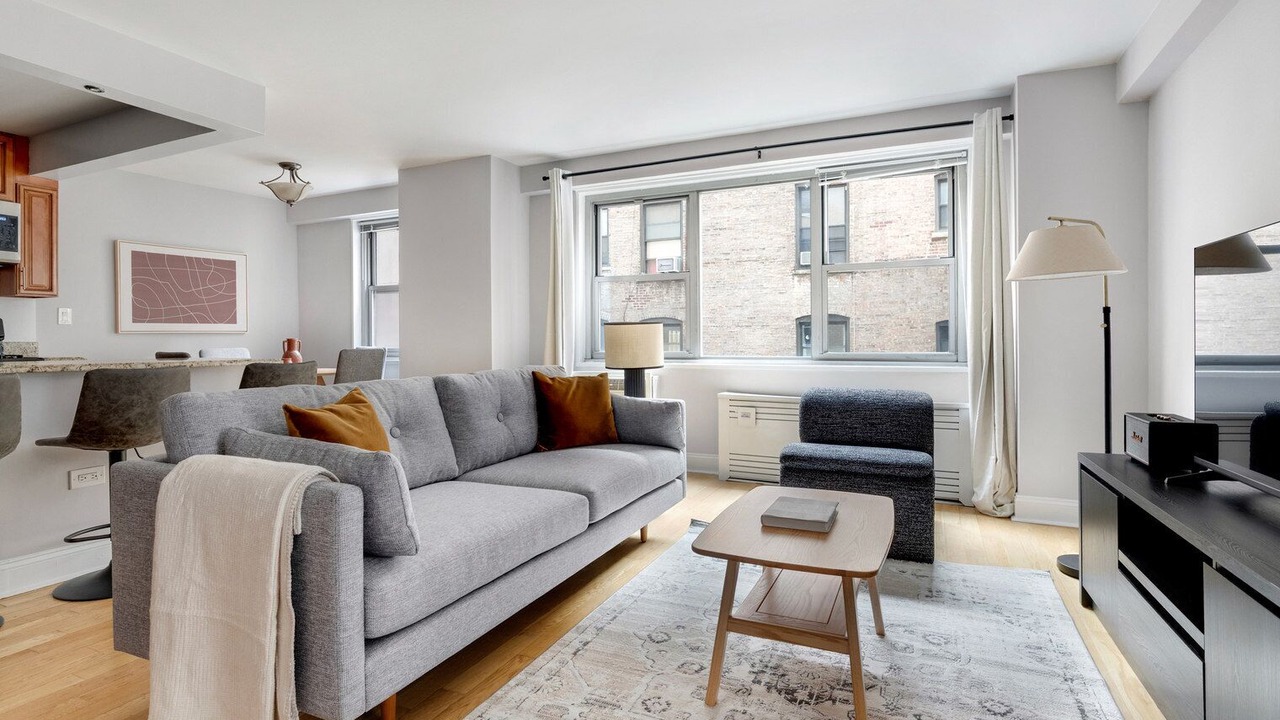 Photo of Livingroom in Manhattan Valley