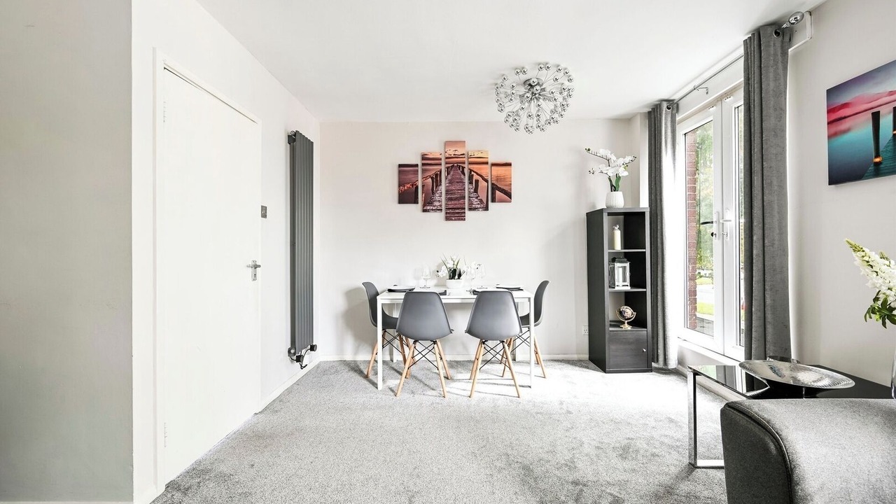 Photo of Others in Epping