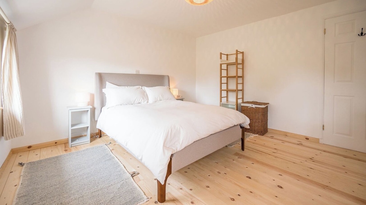 Photo of Bedroom in Monk Soham