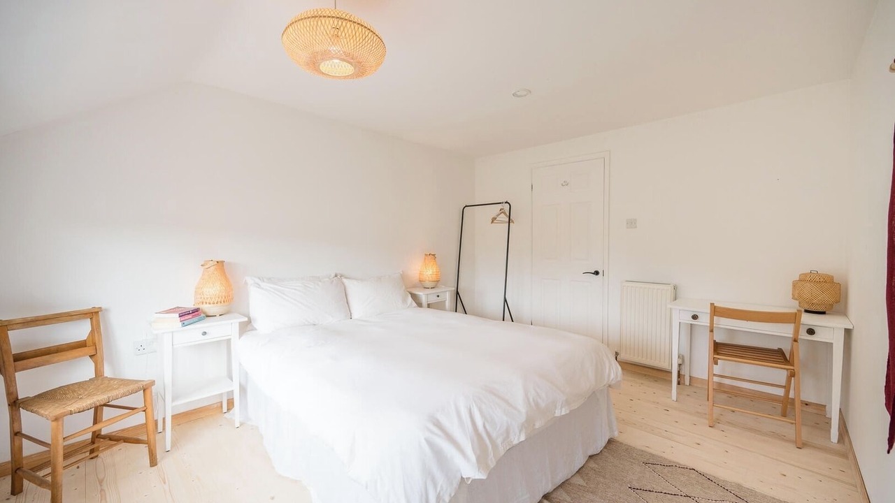 Photo of Bedroom in Monk Soham