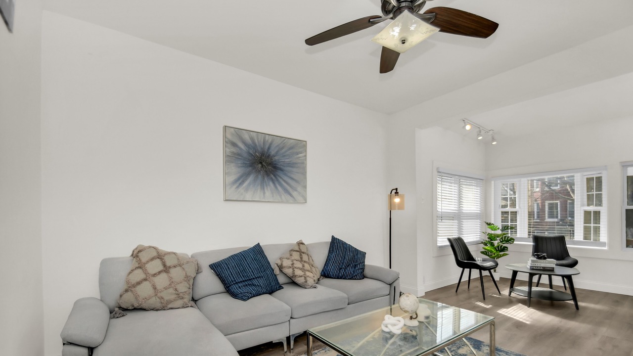 Photo of Livingroom in Brighton Park