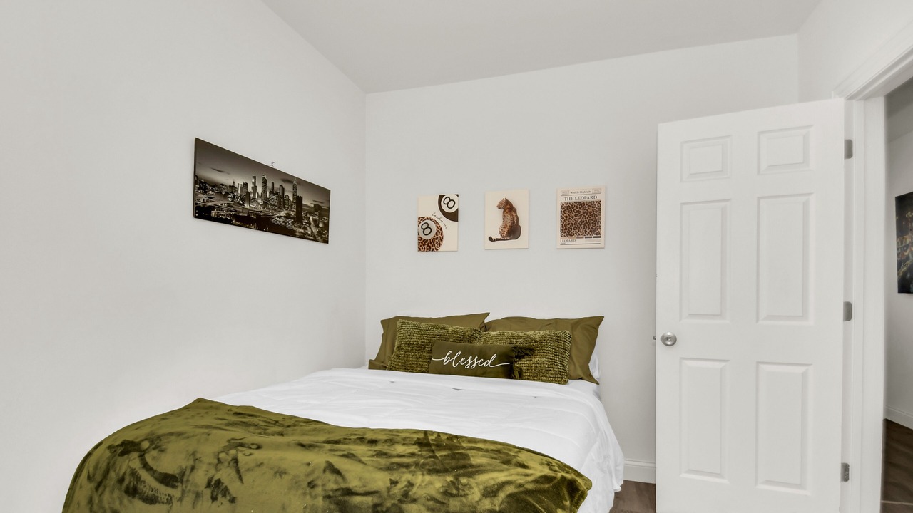 Photo of Bedroom in Brighton Park