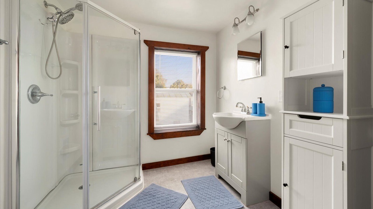 Photo of Bathroom in Boonville