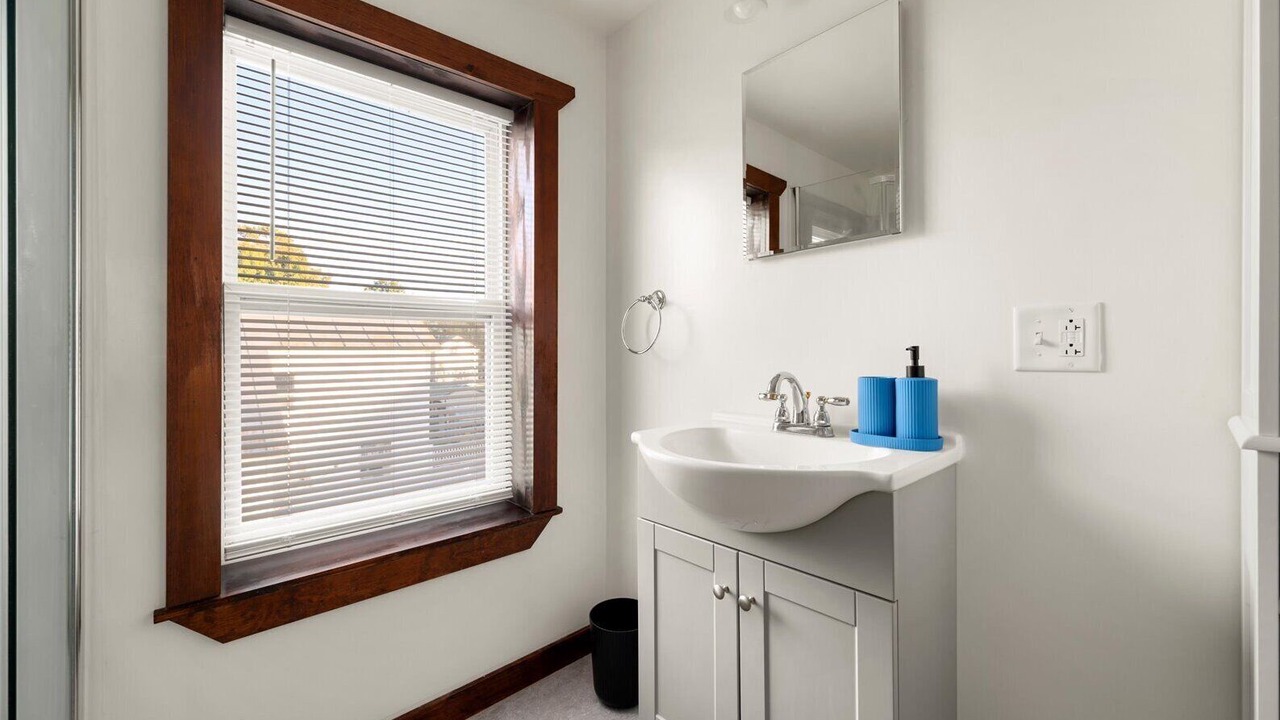 Photo of Bathroom in Boonville