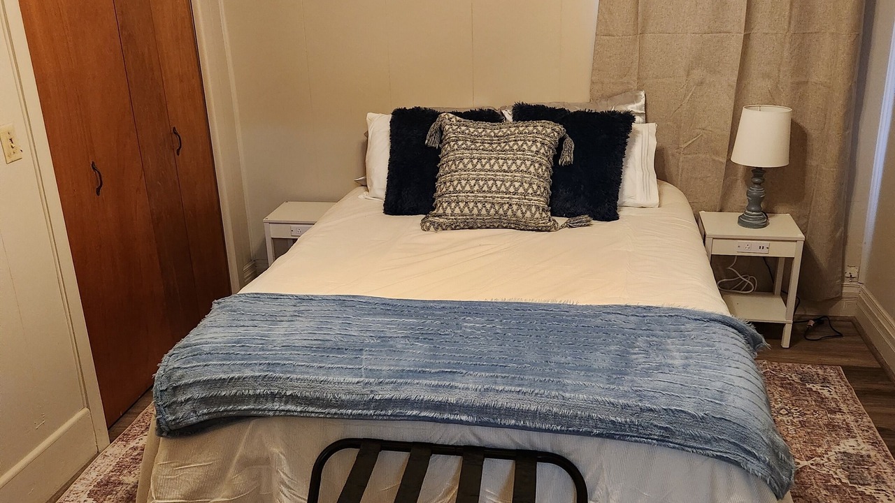 Photo of Bedroom in Hennessey