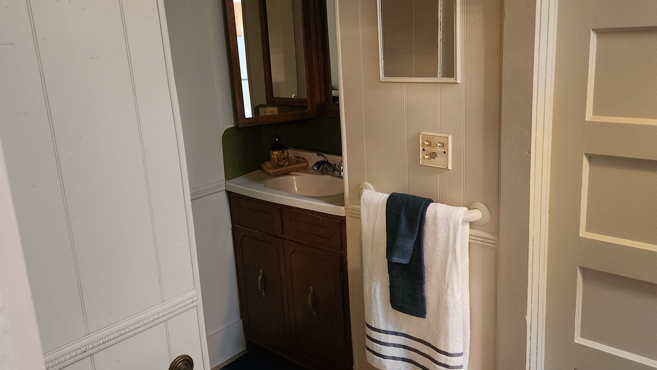 Photo of Bathroom in Hennessey