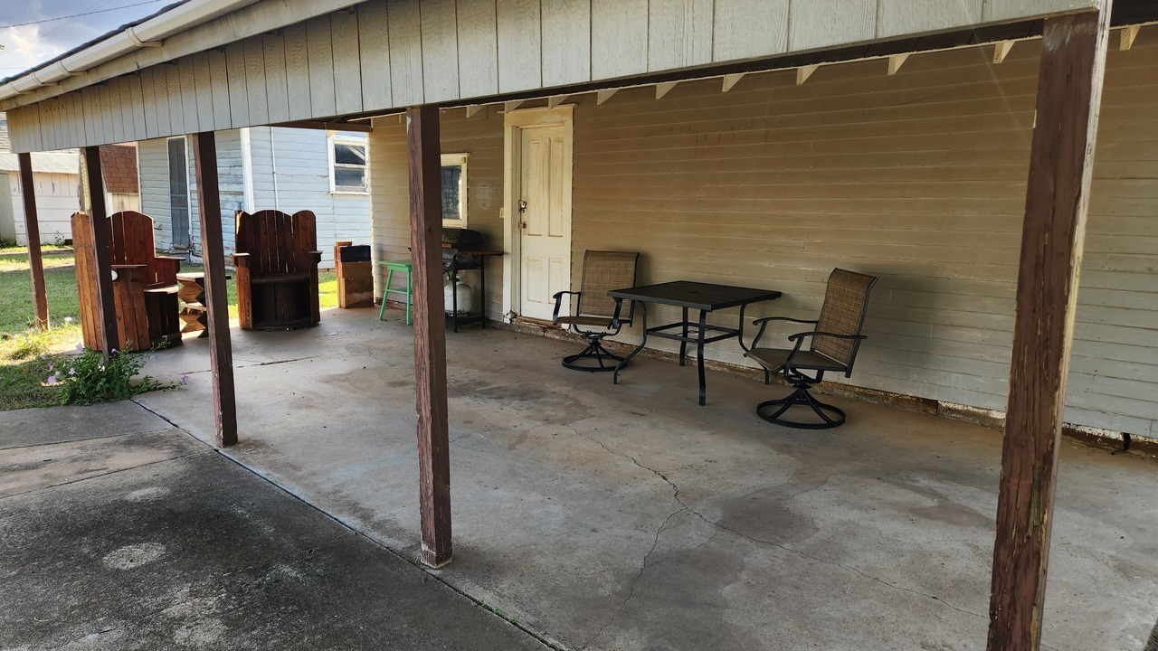 Photo of Patio Balcony in Hennessey