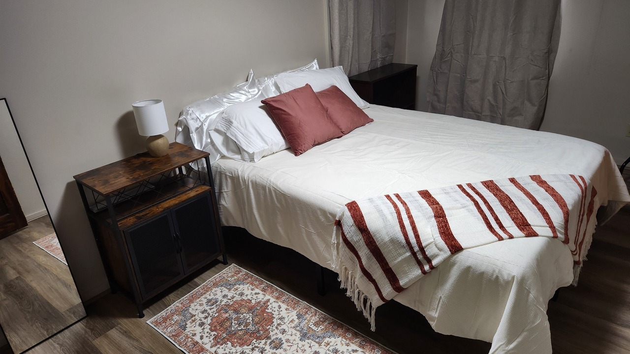 Photo of Bedroom in Hennessey