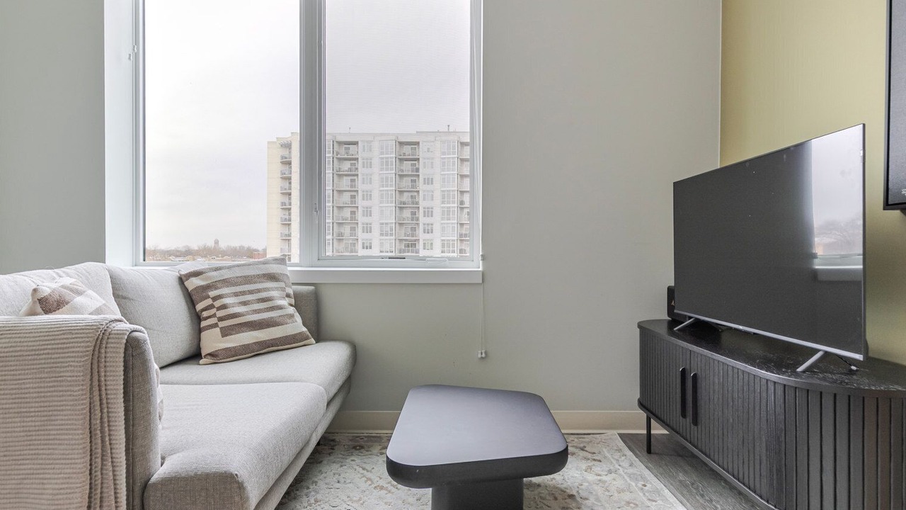Photo of Livingroom in Edgewater