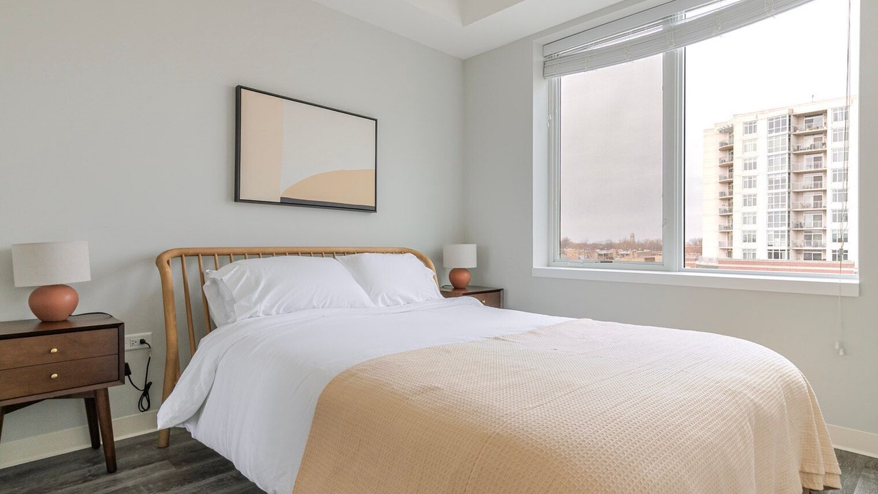 Photo of Bedroom in Edgewater