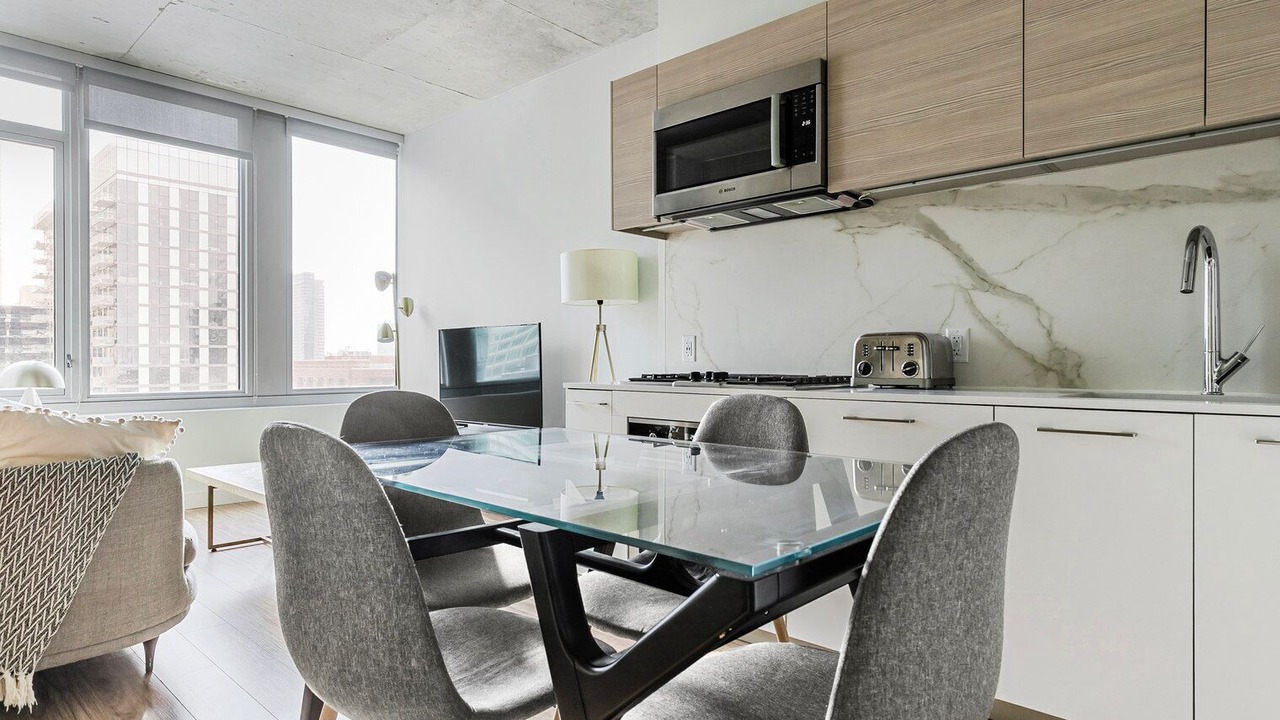 Photo of Others in West Loop Gate