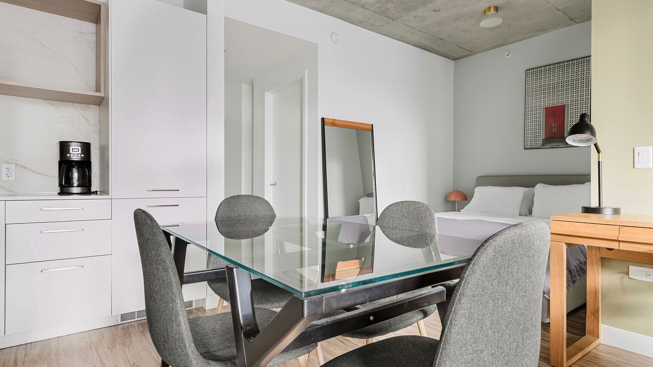 Photo of Others in West Loop Gate