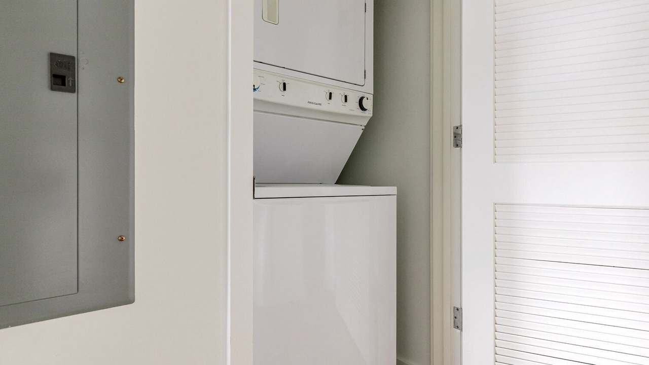 Photo of Others in West Loop Gate