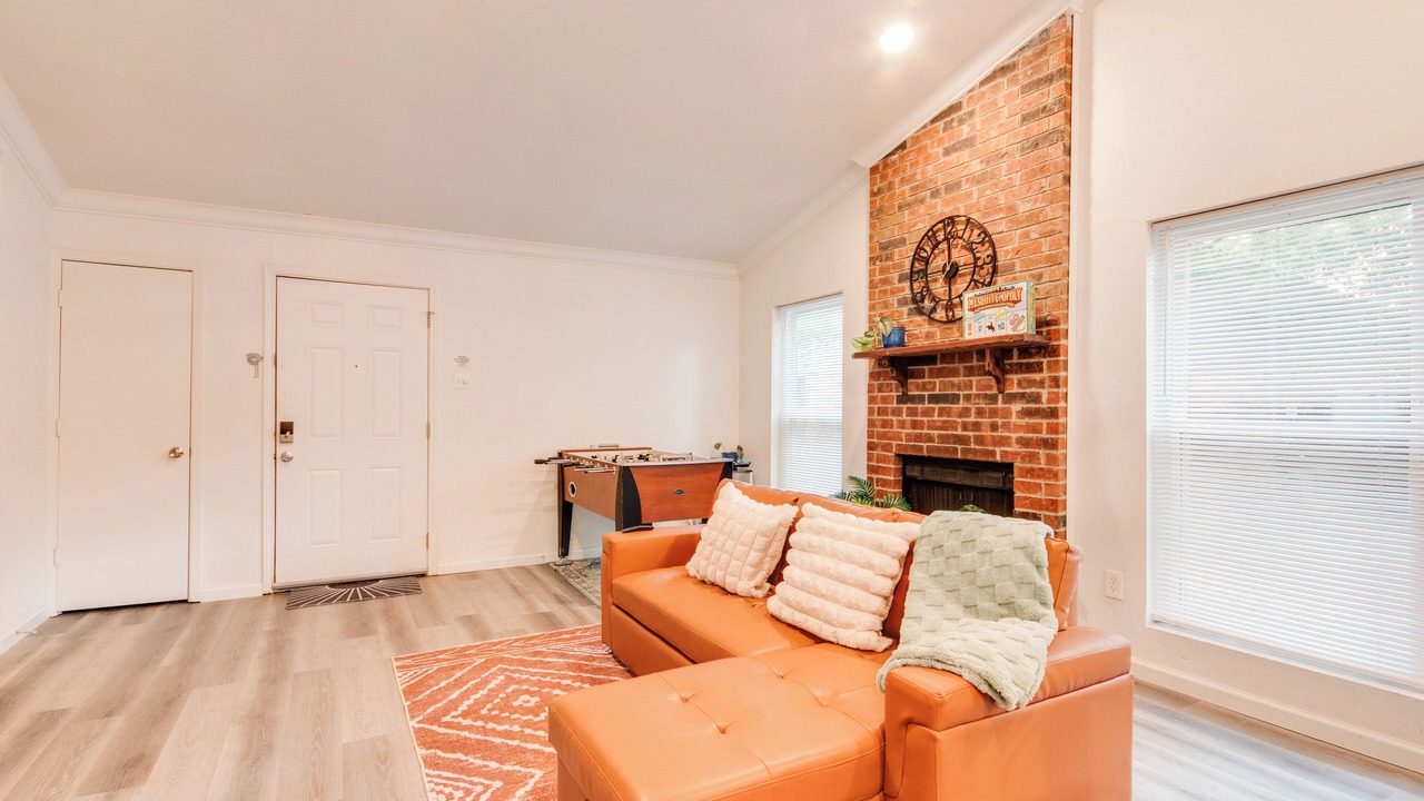 Photo of Livingroom in Mesquite